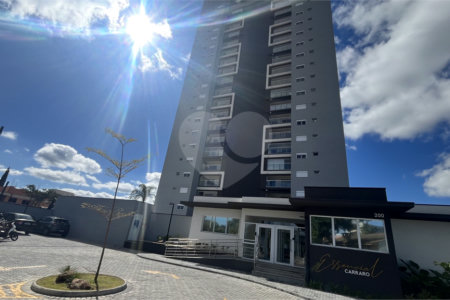 Apartamento à venda com 3 quartos, sendo 1 suíte, em Vila Helena, Atibaia, SP