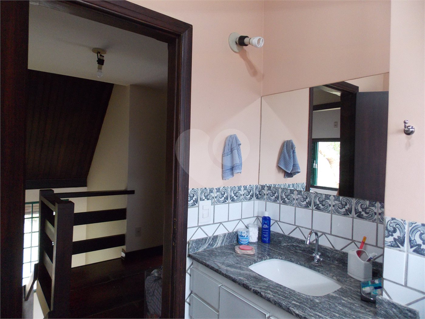 Sobrado para alugar com 3 quartos, sendo 1 suíte, em Condomínio Portal dos Nobres, Atibaia, SP