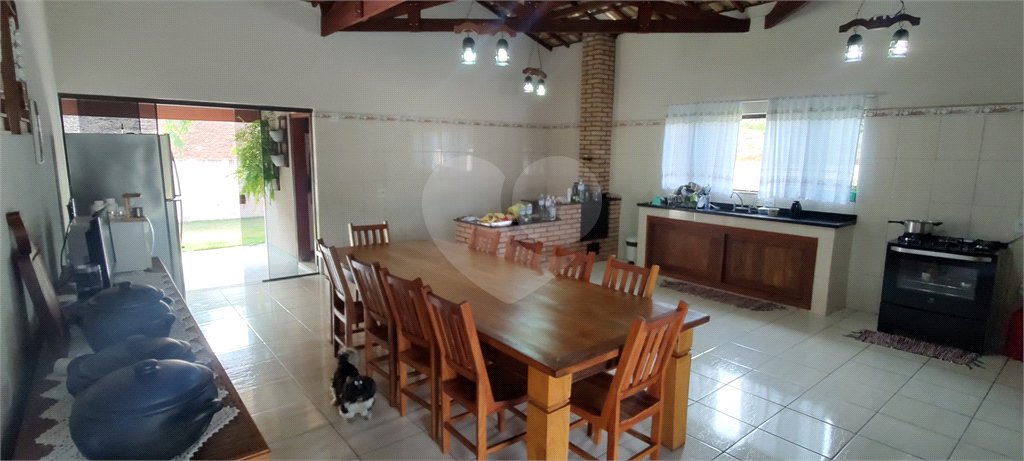 Casa à venda com 4 suítes no Centro, Extrema, MG