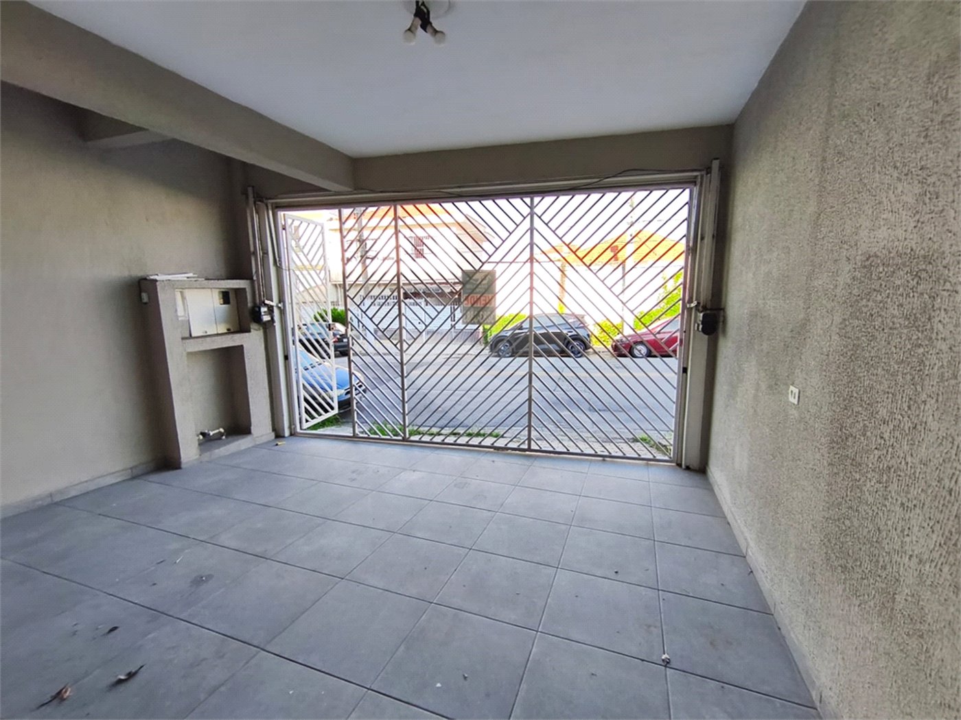 Sobrado à venda com 3 quartos, sendo 1 suíte, em Vila Nivi, São Paulo, SP