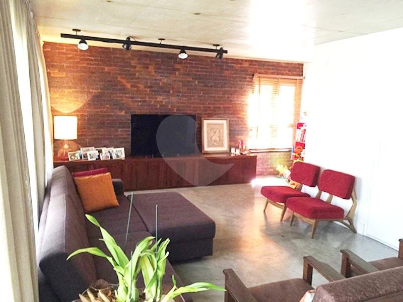 Apartamento à venda com 2 quartos, sendo 1 suíte,  em Vila Suzana, São Paulo, SP