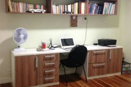 Condomínio à venda com 4 quartos, sendo 2 suítes, em Colinas do Paratehy, Mogi das Cruzes, SP