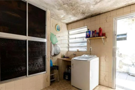 Sobrado à venda com 4 quartos, sendo 1 suíte,  em Vila Dalila, São Paulo, SP