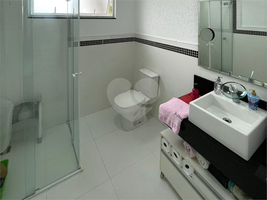 Casa à venda com 3 suítes no condomínio Village Ipanema I, Araçoiaba da Serra - SP