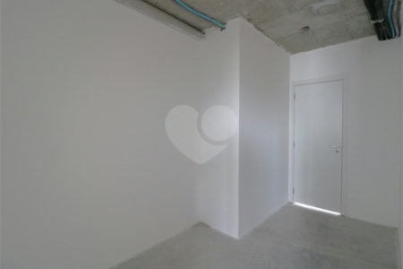 Apartamento à venda com 3 suítes em Moema, São Paulo, SP