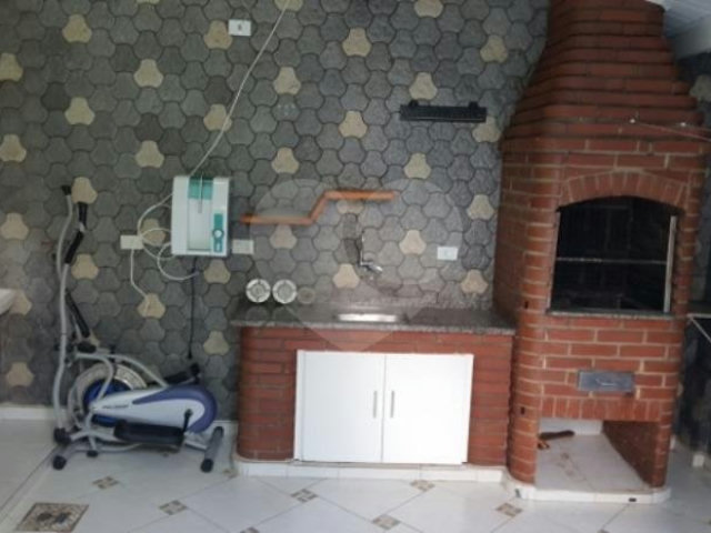 Casa à venda com 3 quartos, sendo 1 suíte,  em Vila São Francisco, São Paulo, SP