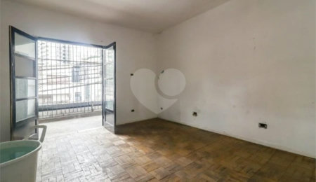 Sobrado à venda ou para alugar com 3 quartos em Vila Mariana, São Paulo, SP
