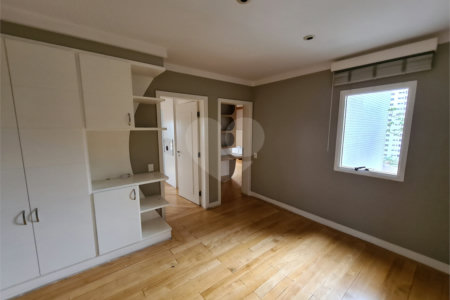 Apartamento à venda com 3 suítes em Água Fria, São Paulo, SP