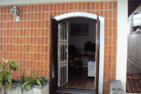 Sobrado à venda com 3 quartos, sendo 1 suíte, em Jardim Pinheiros, São Paulo, SP