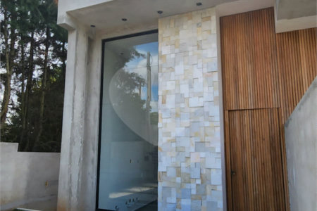 Sobrado à venda com 3 suítes em Jardim dos Pinheiros, Atibaia, SP