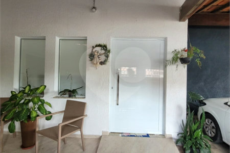 Casa Térrea à venda com 4 quartos, sendo 1 suíte,  em Vila Nova Socorro, Mogi das Cruzes, SP