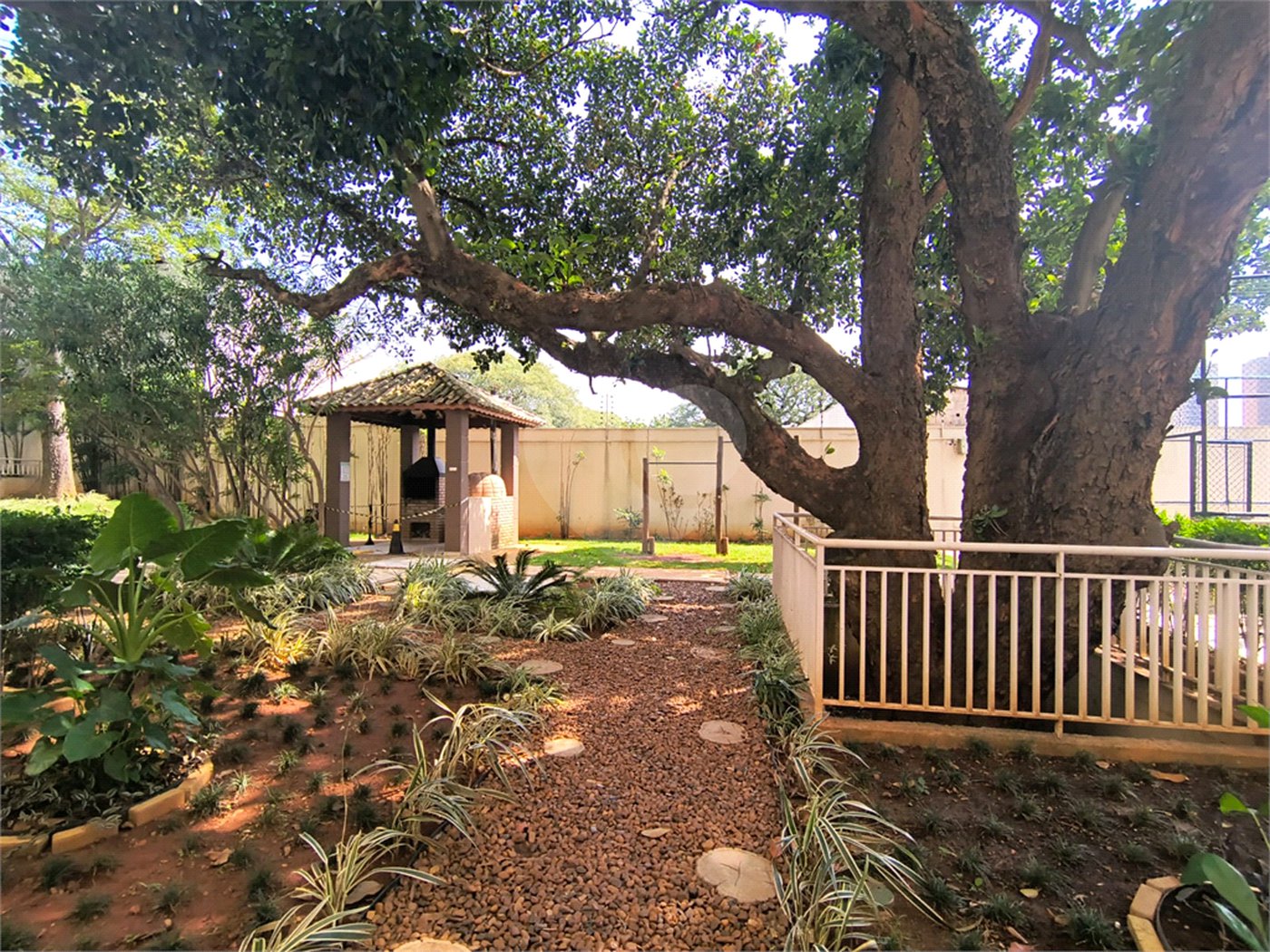 Apartamento à venda com 2 quartos em Jardim Esmeralda, São Paulo, SP