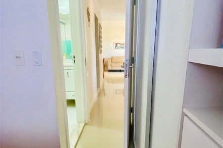 Apartamento à venda com 2 quartos, sendo 1 suíte, em Água Branca, São Paulo, SP