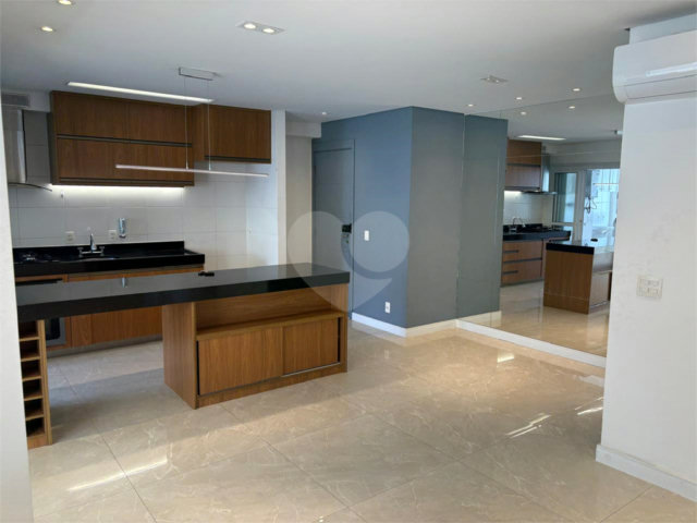 Apartamento à venda com 2 quartos, sendo 1 suíte,  em Santo Amaro, São Paulo, SP