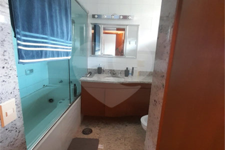 Casa para alugar com 3 quartos, sendo 1 suíte,  em Vila Sônia, São Paulo, SP