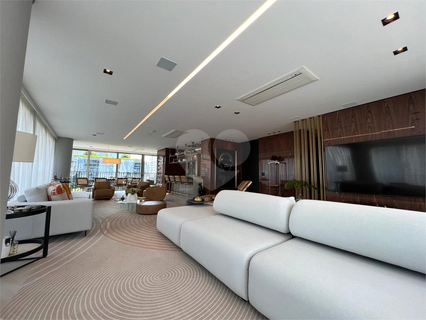 Apartamento à venda com 3 suítes em Vila Olímpia, São Paulo, SP