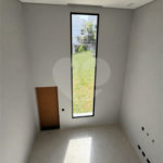 Casa à venda com 4 quartos, sendo 3 suítes, no condomínio Recanto dos Paturis, Vinhedo - SP