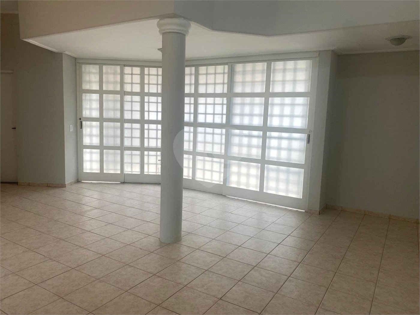 Sobrado à venda ou para alugar com 3 quartos, sendo 1 suíte, no Centro, Salto, SP