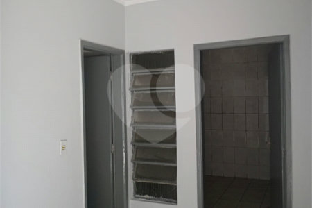 Sobrado à venda com 3 quartos, sendo 1 suíte,  no Centro, Santo André, SP