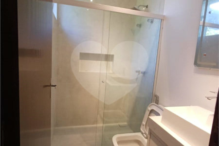 Casa à venda ou para alugar com 5 quartos, sendo 2 suítes, no condomínio Fazenda São Joaquim, Vinhedo - SP