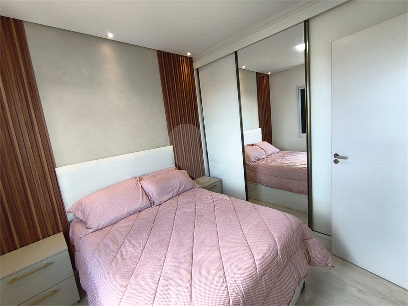 Apartamento à venda com 2 quartos em Vila Asem, Itapetininga, SP