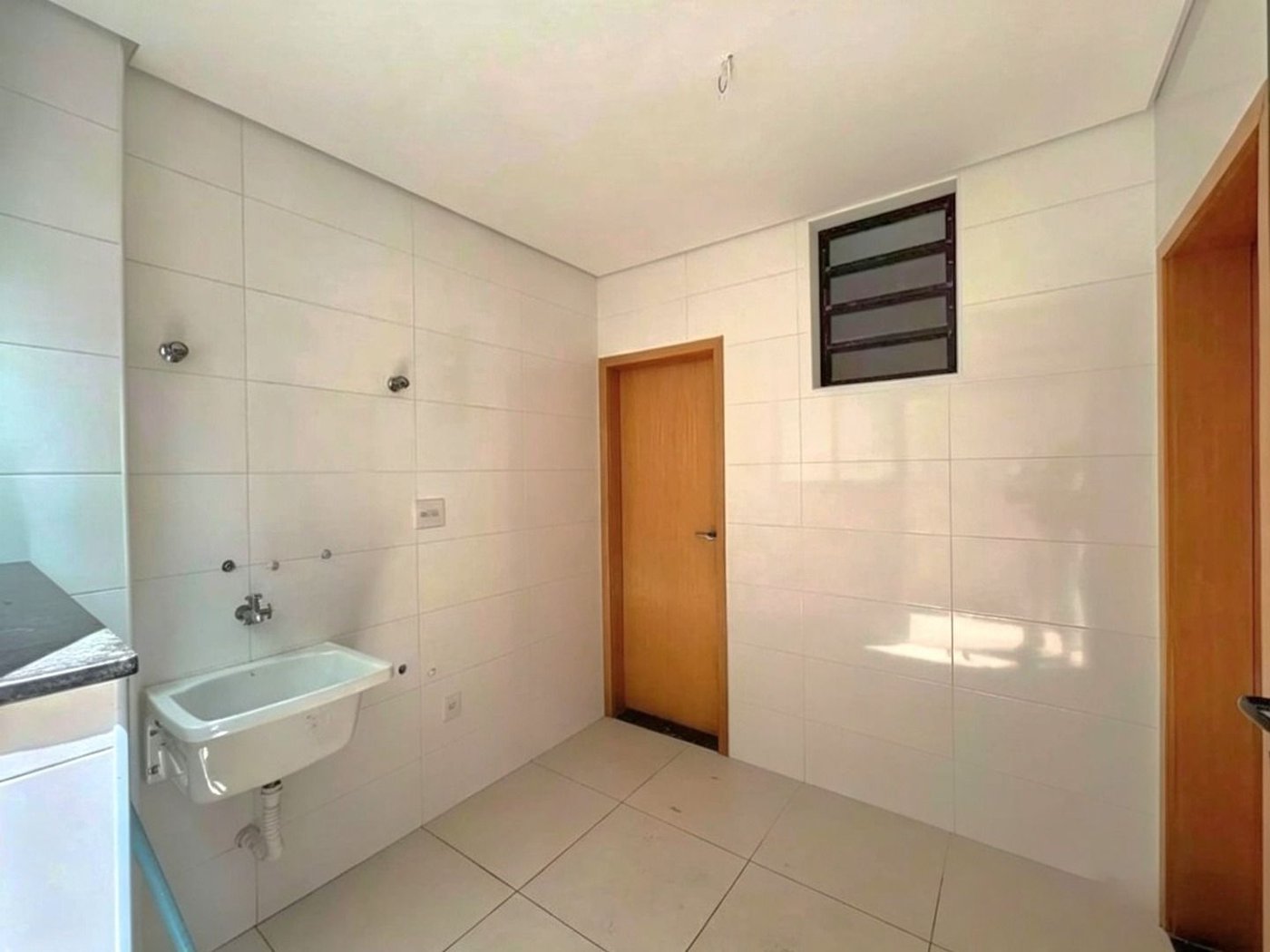 Casa com 3 dormitórios à venda, 202 m² por R$ 1.199.000 - Aparecida - Santos/SP