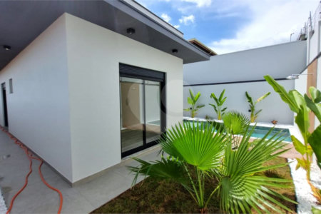 Casa à venda com 3 quartos, sendo 1 suíte, no condomínio Dolce Vita, Itatiba - SP