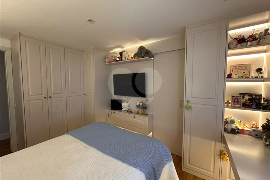 Apartamento para alugar com 3 quartos, sendo 2 suítes, em Moema, São Paulo, SP