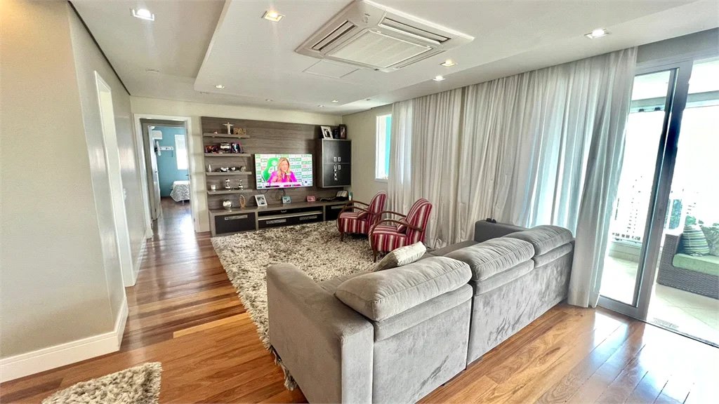 Apartamento à venda com 3 suítes em Jardim Monte Kemel, São Paulo, SP