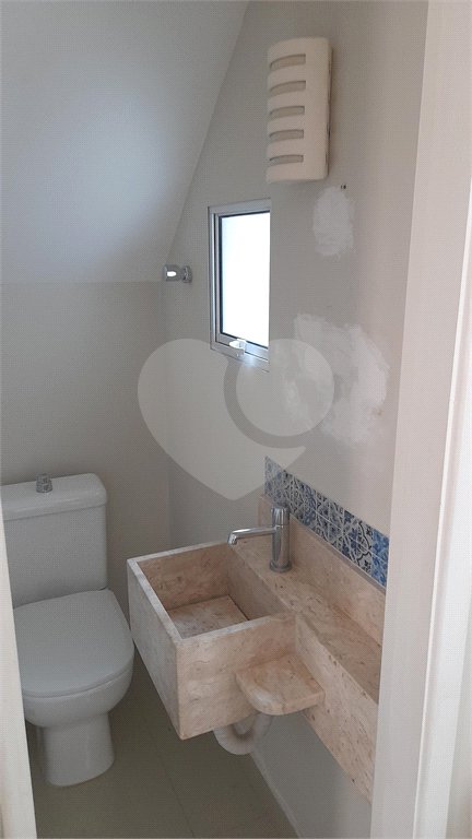 Casa à venda com 2 suítes no condomínio Residencial Matos, São Paulo - SP