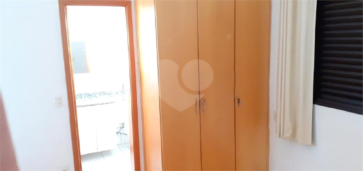 Apartamento no Condomínio Maktub.