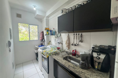Apartamento de 49m2 á venda, no Parque das Oliveiras, em São Carlos.