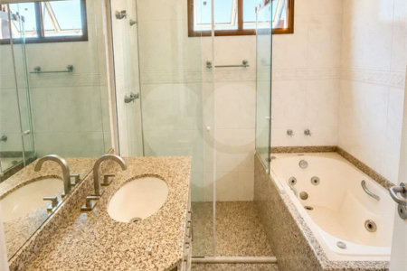 Excelente apartamento à venda na Vila Reg. Feijó