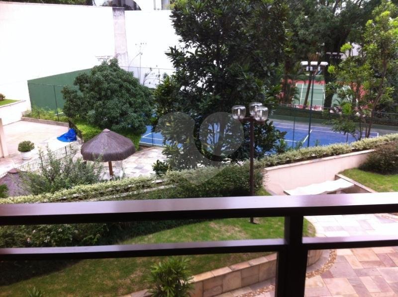 Apartamento à venda com 4 suítes em Real Parque, São Paulo, SP