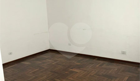 Casa à venda com 3 quartos, sendo 2 suítes,  em Planalto Paulista, São Paulo, SP