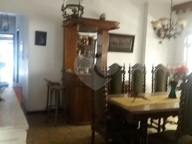 Casa Térrea à venda com 3 quartos em Bom Retiro, São Paulo, SP