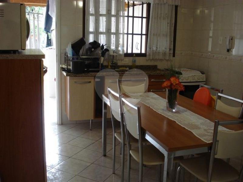 Casa à venda com 3 quartos, sendo 2 suítes, no condomínio Cachoeira do Arari, São Paulo - SP