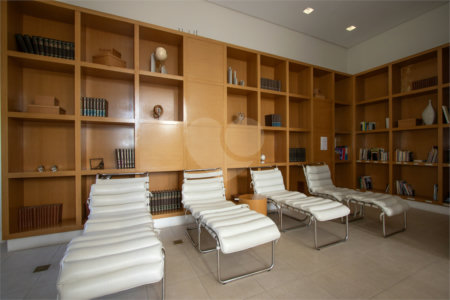 Apartamento à venda com 4 quartos, sendo 3 suítes,  em Vila Romana, São Paulo, SP