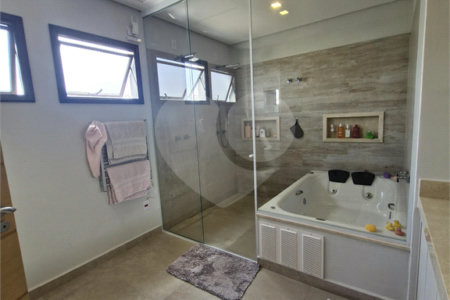 Casa à venda com 5 quartos, sendo 3 suítes, no condomínio Residencial Terras de Vinhedo, Vinhedo - SP