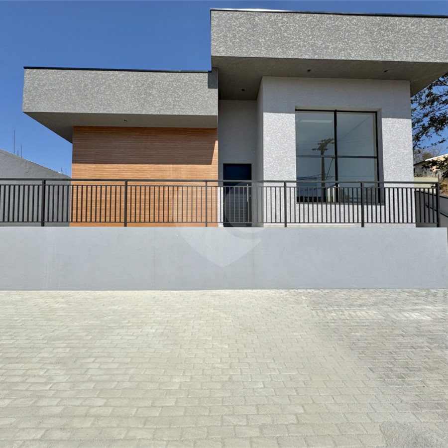 Casa Térrea à venda com 3 quartos, sendo 1 suíte, em Pinheirinho, Atibaia, SP