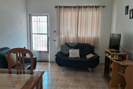 Sobrado à venda com 3 quartos em Jardim Humaitá, São Paulo, SP