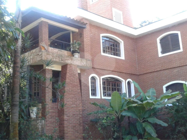 Casa à venda ou para alugar com 4 quartos, sendo 1 suíte,  em Serra da Cantareira, Mairiporã, SP