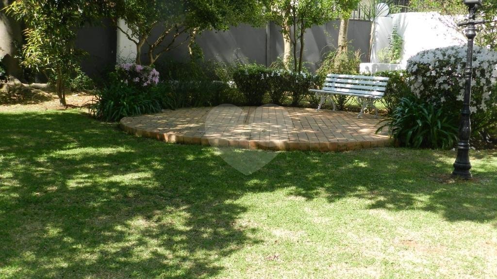 Apartamento à venda com 3 quartos, sendo 1 suíte, em Alto da Boa Vista, São Paulo, SP