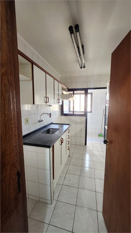 Apartamento à venda com 2 quartos no Centro, Araraquara, SP