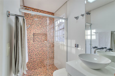 Casa à venda ou para alugar com 4 quartos, sendo 2 suítes, em Jardim Prudência, São Paulo, SP