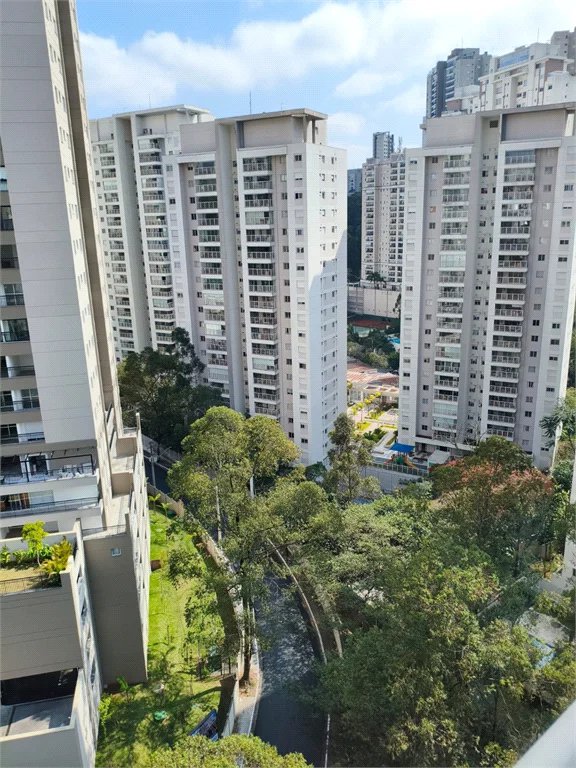 Apartamento à venda com 2 quartos, sendo 1 suíte, em Vila Andrade, São Paulo, SP