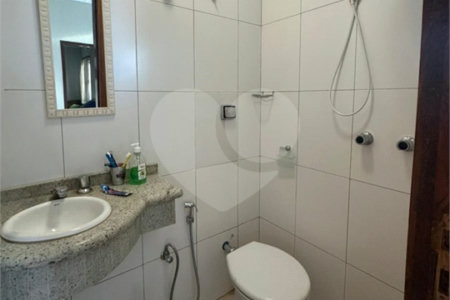 Casa à venda com 3 quartos, sendo 1 suíte,  em Vila Lacíria, Ponta Porã, MS