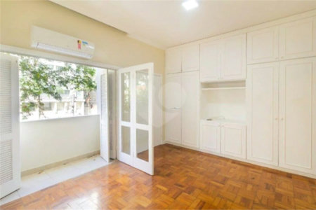 Apartamento à venda com 4 quartos, sendo 1 suíte, em Jardim Paulista, São Paulo, SP