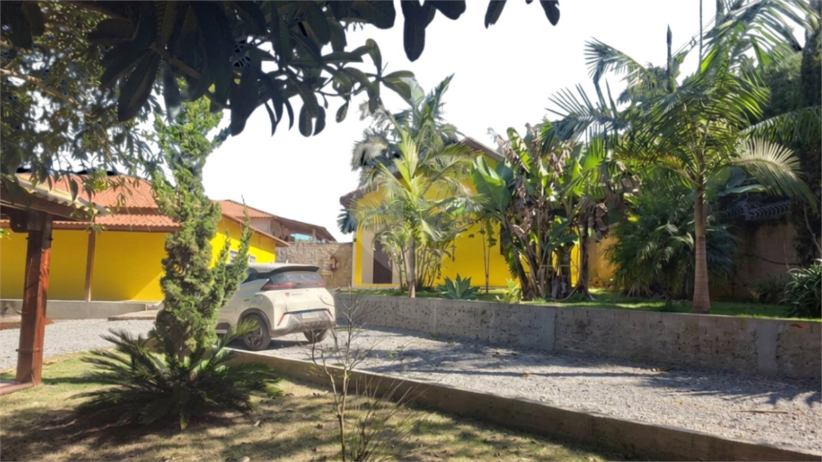 Chácara à venda com 3 suítes em Vila Xisto, São Miguel Arcanjo, SP