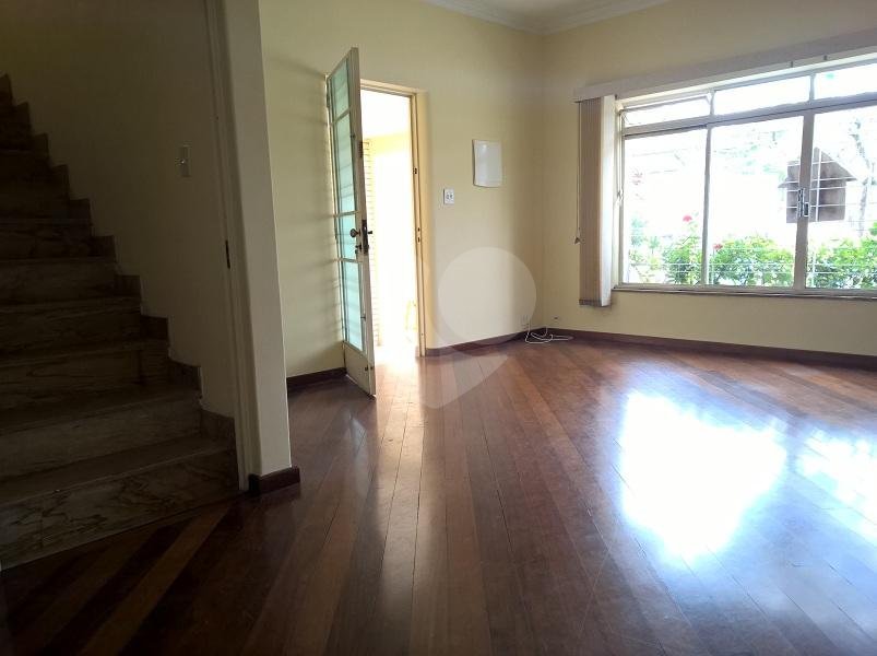Sobrado à venda com 3 quartos, sendo 1 suíte,  em Planalto Paulista, São Paulo, SP